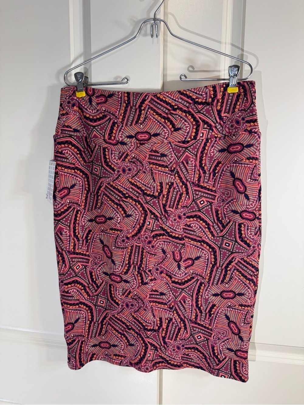LulaRoe Cassie Pink Patterned Pencil Skirt Medium